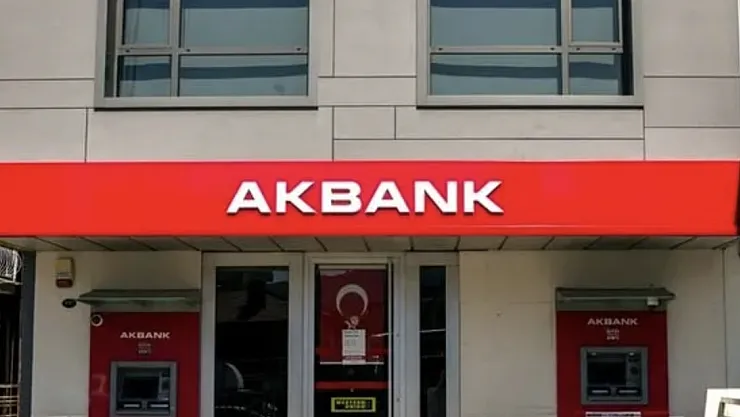 Akbank'tan Emeklilere Efsane Müjde: 17.000 TL'lik Dev Promosyon Kapınızı Çalıyor!