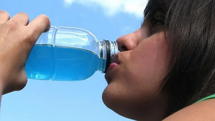 Bilinçsiz enerji içeceği tüketimi kalbi tehdit ediyor