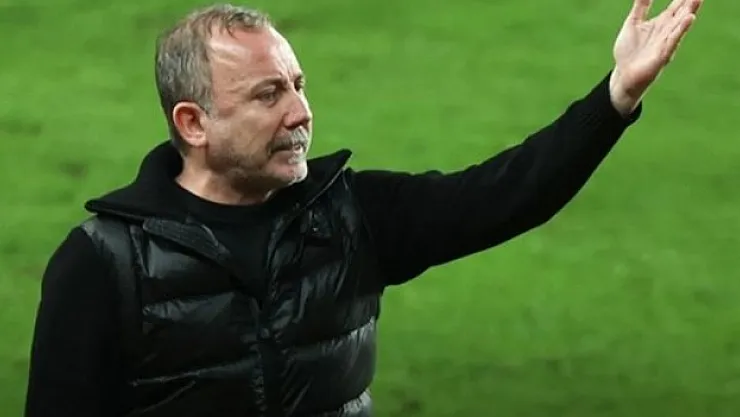 Sergen Yalçın: Galatasaray puan kaybedecek, Fenerbahçe de kaybediyor