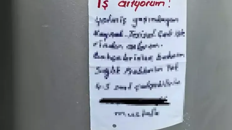 İstanbul'un göbeğinde asılan ilan yürek burktu