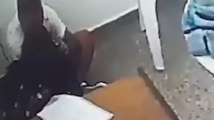 Kadın hakim, müebbet hapse mahkum ettiği polis katiliyle öpüşürken yakalandı