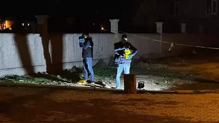 'Bismil'de Kanlı Aile Kavgası: Tabanca ve Kalaşnikoflar Konuştu, 5 Yaralı!'