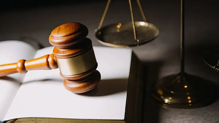 Adli İstatistikler Şoke Etti: Dolandırıcılık Patladı, Hırsızlık Davası 10 Yıl Sürüyor!