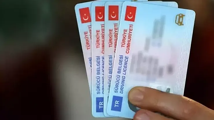 Trafikte Yeni Dönem Başlıyor: Milyonlarca Sürücüyi İlgilendiren Radikal Değişiklik Geliyor!