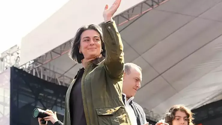 Üsküdar Belediyesi'nde Maaş Krizi: Personel Ödemeleri Gecikti, Gerekçe Mesajla Açıklandı