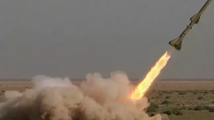 Tansiyon Sınır Tanımıyor: Husi Hareketi'nden İsrail'e Kritik Füze Saldırısı!