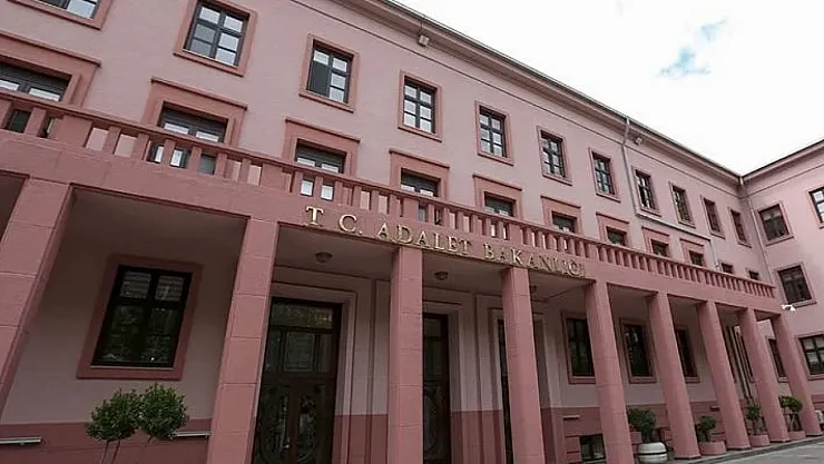 Adalet Bakanlığı 5 bin sözleşmeli personel alacak: İşte kadrolar, şartlar ve detaylar