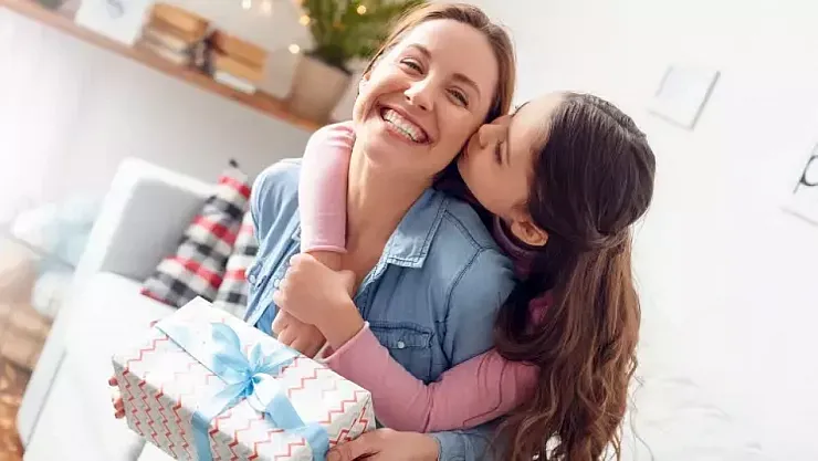 Anneler Günü'nde Esnaftan rekor beklenti: 100 milyarlık ciro hedefleniyor