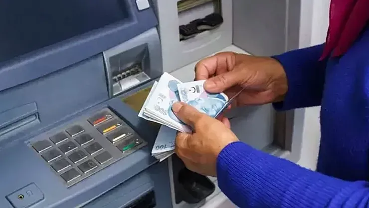 Bankalardan bayram düzenlemesi: ATM para çekme limitleri yükseltildi