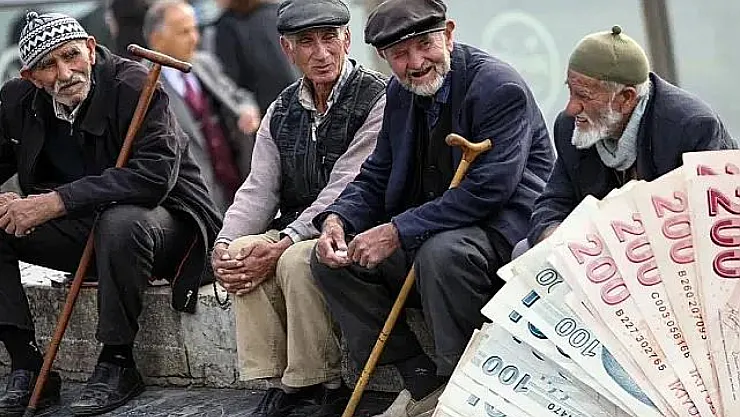 Emeklilere Temmuz'da 2.500 TL zam gelebilir