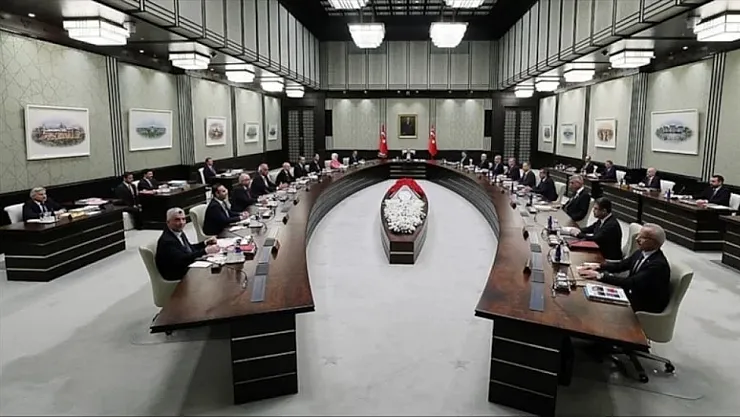 Kabine'de büyük değişim sinyali: Yeri garanti olan tek bakan kim?