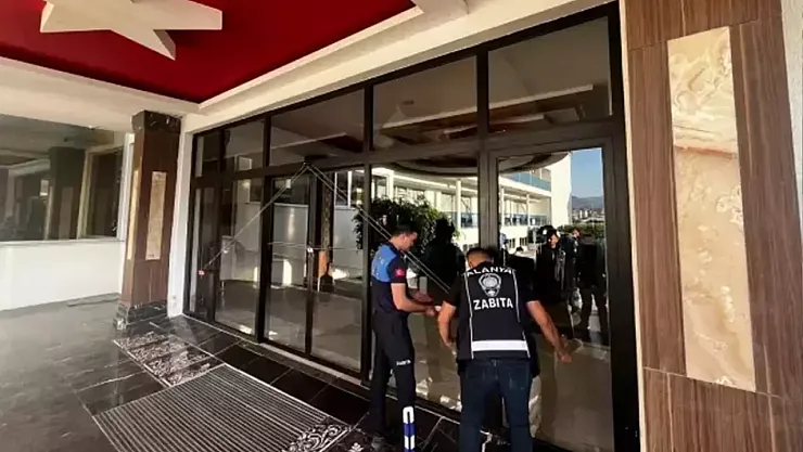 Kaçak çalışma rekoru kıran otel 112. kez mühürlendi