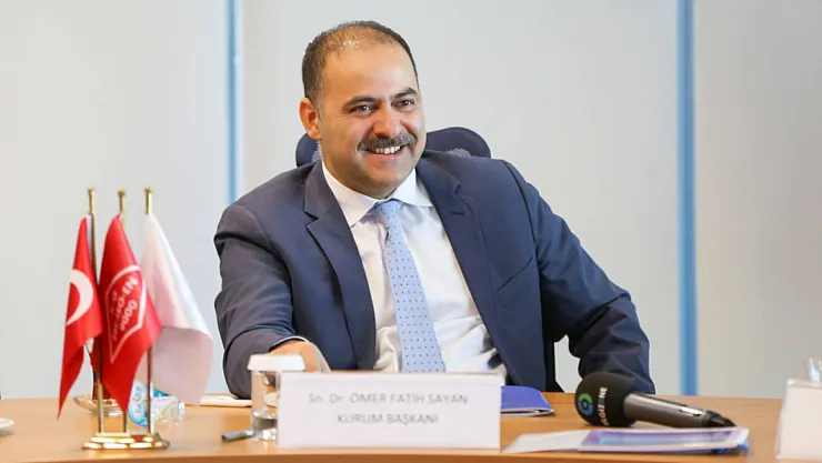 Özgeçmişi tartışma konusu olan Ömer Fatih Sayan 4 lisans bilgisini sildi