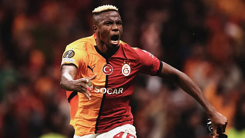 Fenerbahçe, Galatasaray'ın hedefindeki Osimhen için Napoli ile temasa geçti