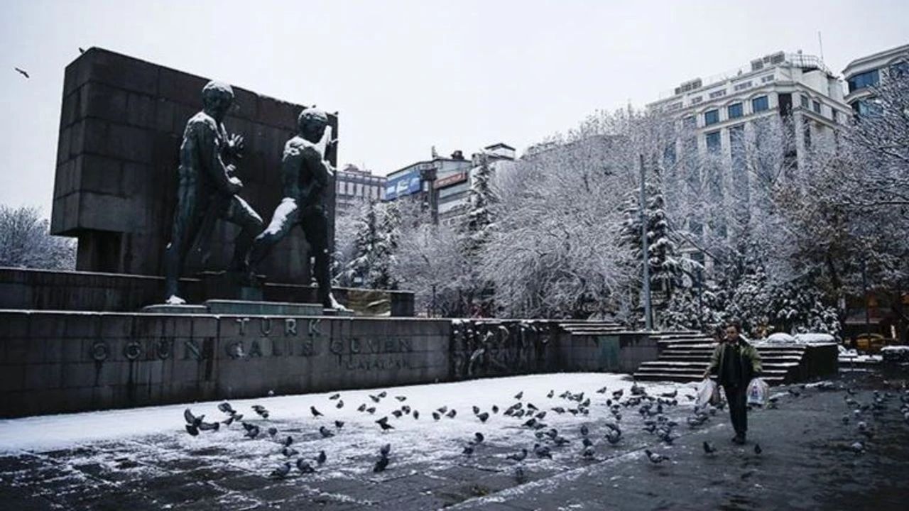 ankarada-uyarilar-yapildi-tarih-verildi-o-gunden-itibaren-etkili-olacak-17419762434783.jpg