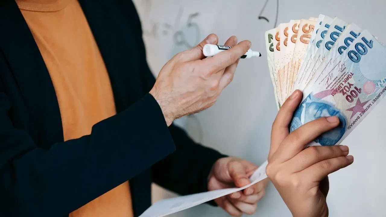 meclisten-gelmesi-beklenen-mujdeler-ilac-olacak-isci-memur-ve-emekli-icin-tarihi-degi-3207737-202503131405-2.webp