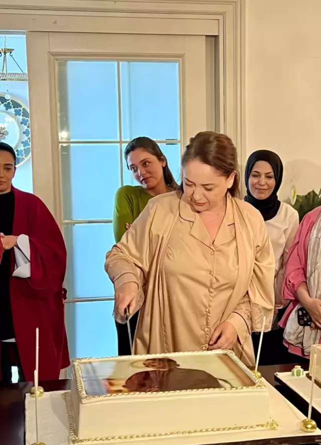 kizilcik-serbeti-nin-pembe-si-diziden-ayriliyor-18499180-2025-m.webp