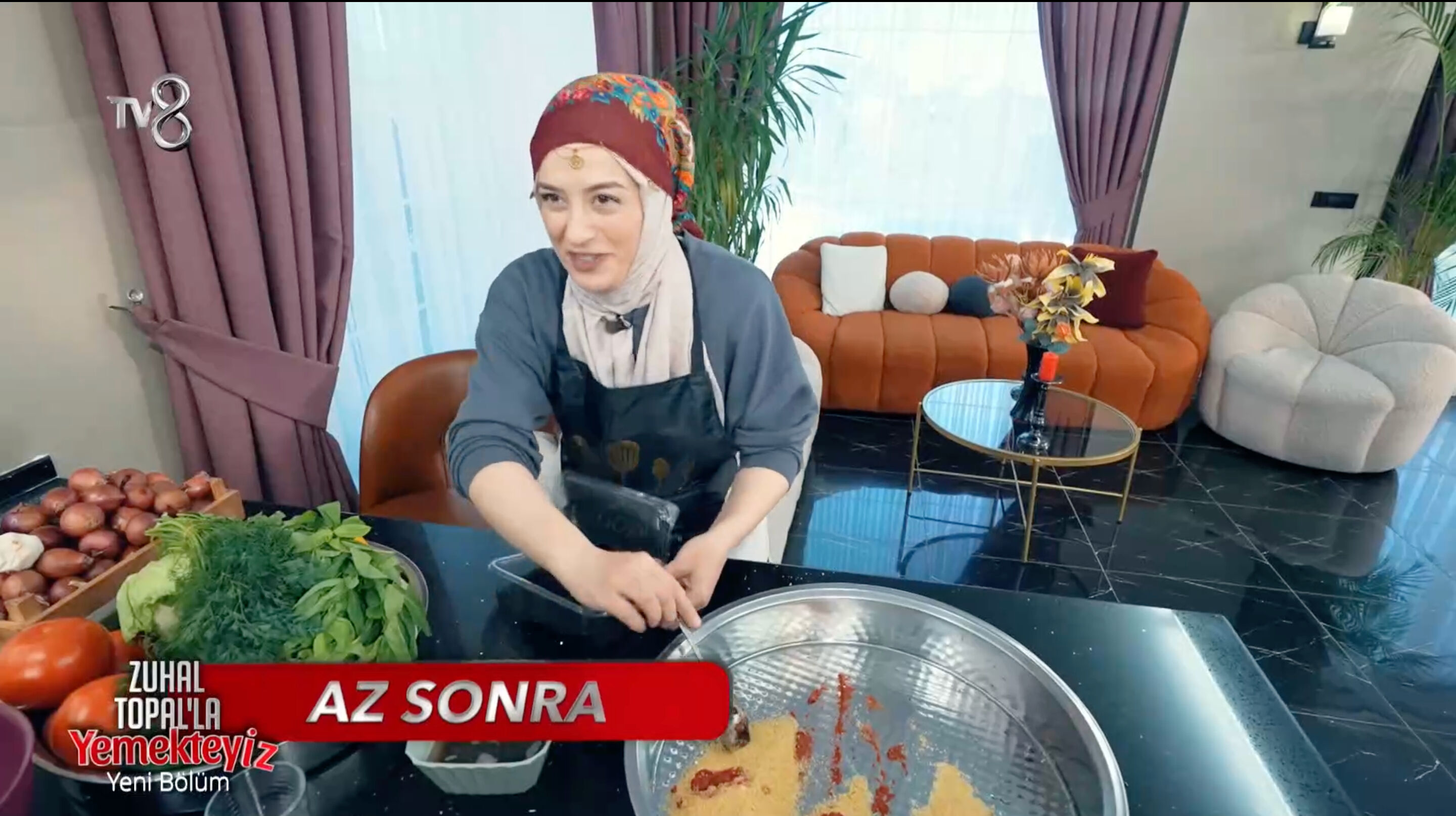 yemekteyiz-zeynep-kilinc-kimdir-kac-yasinda-zuhal-topalla-yemekteyiz-zeynel-hanim-ne-is-yapiyor-17441182079674-1.jpg
