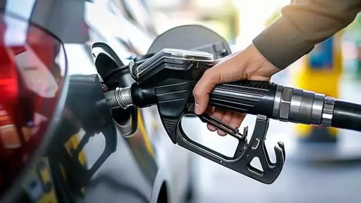 petrol-fiyatlari-cakildi-benzine-indirim-yagdi-001.jpeg